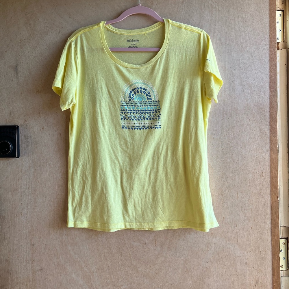 Columbia graphic t shirt xl